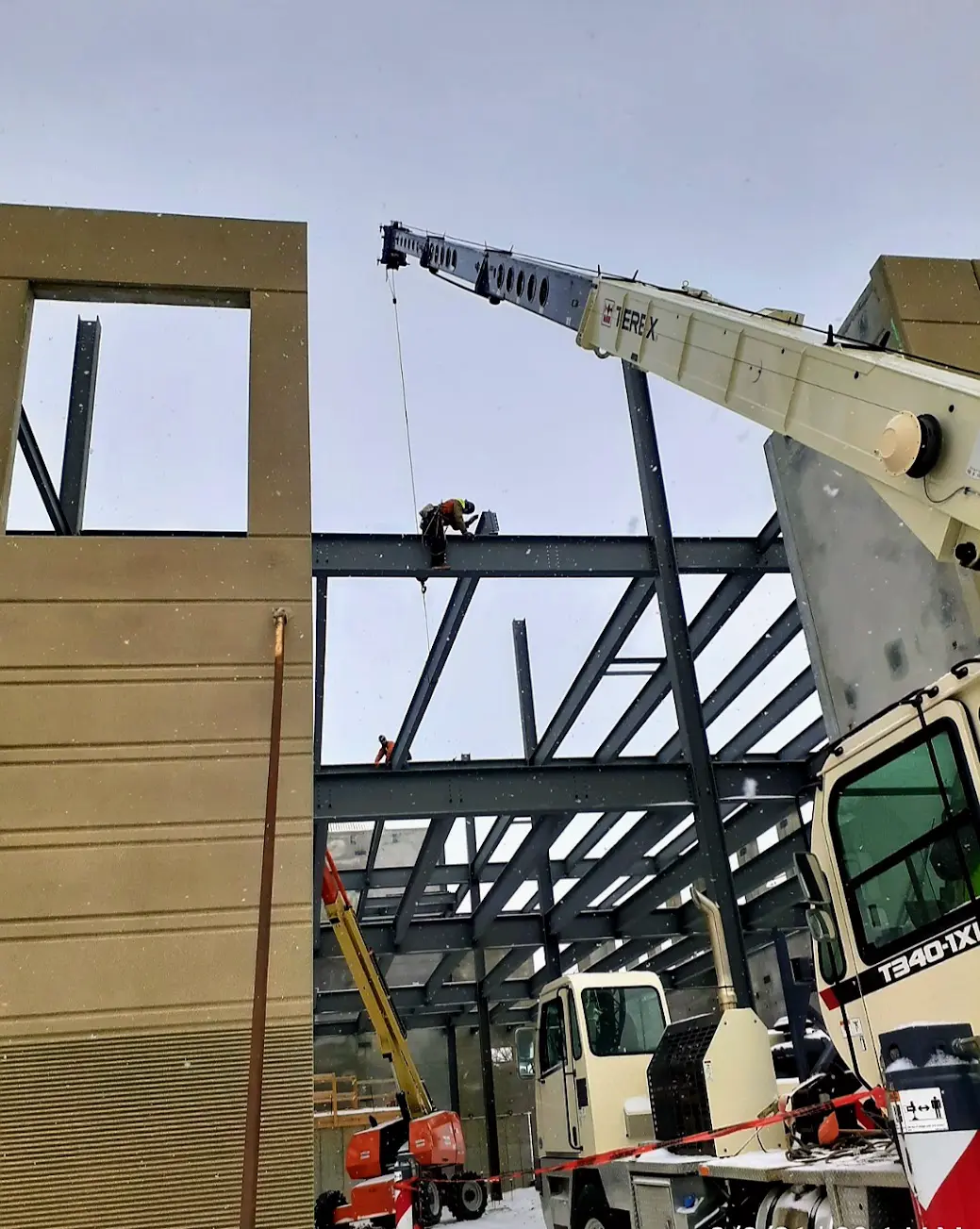 Crane Rental for Steel Erection