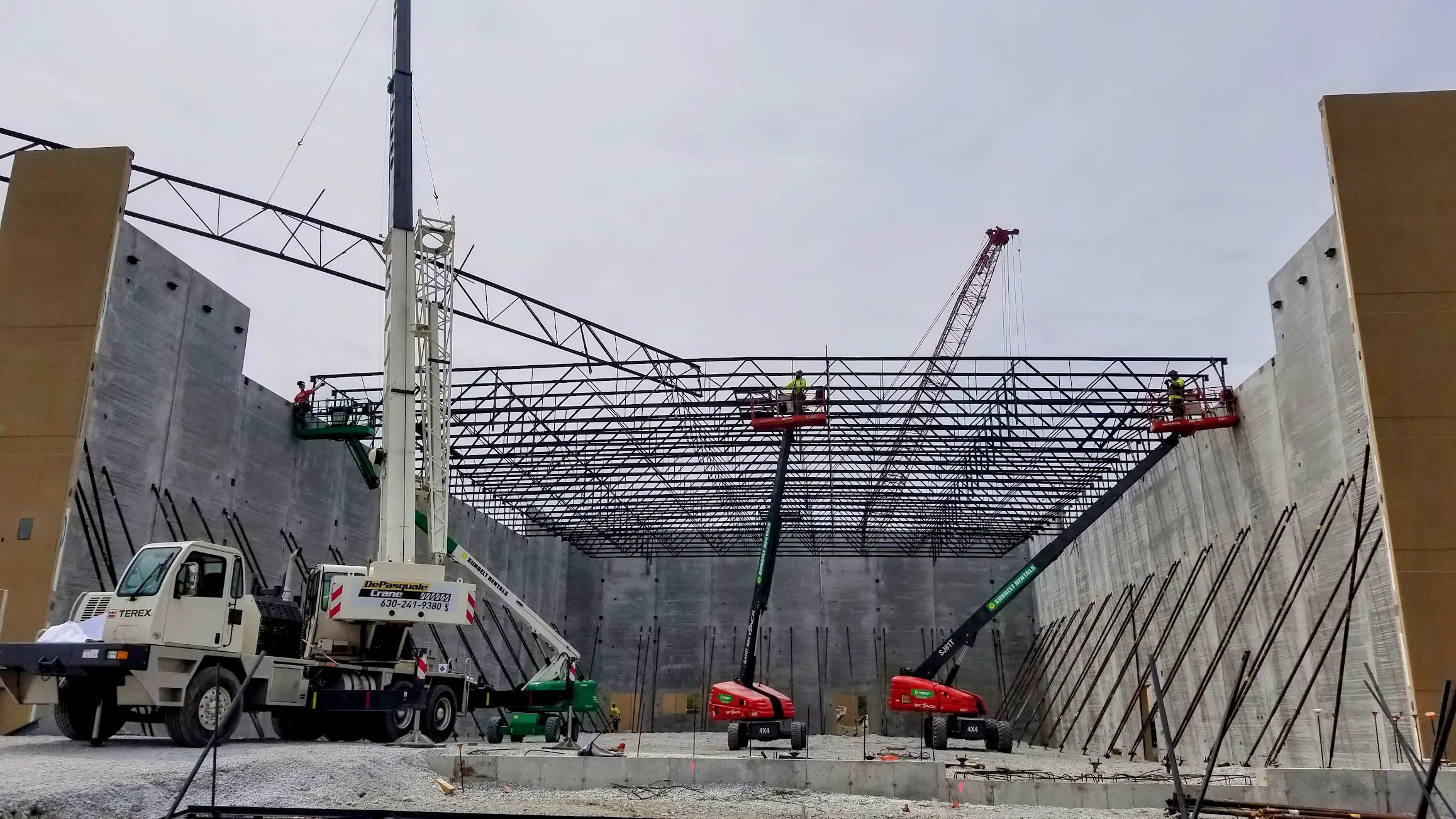 Crane Rental for Steel Erection