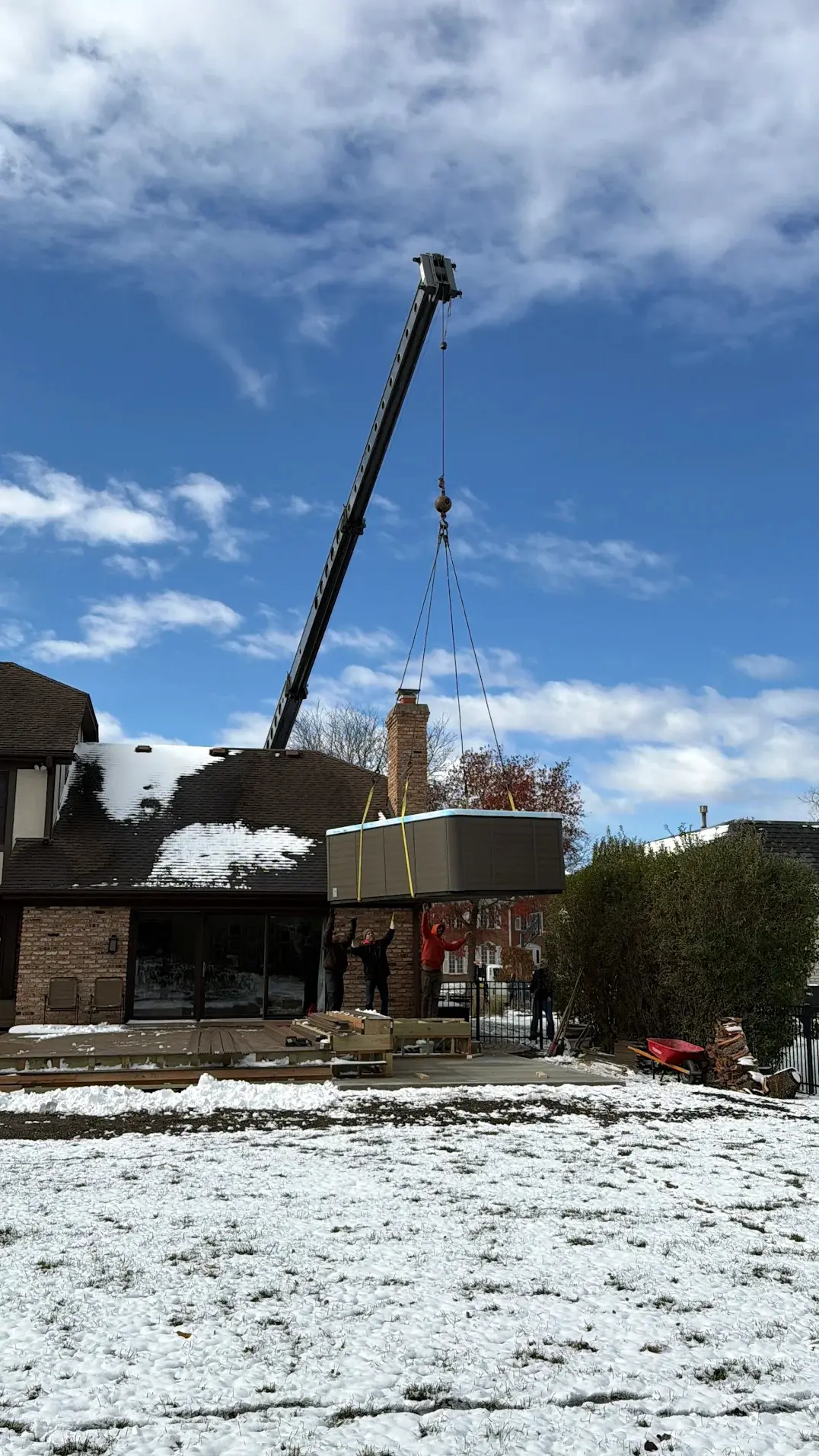 Crane rentals for pool & spa installation